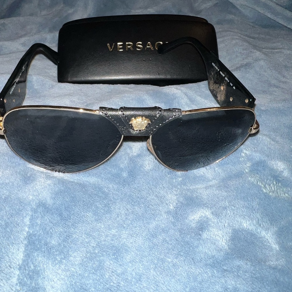 Versace shades- Unisex-brand new